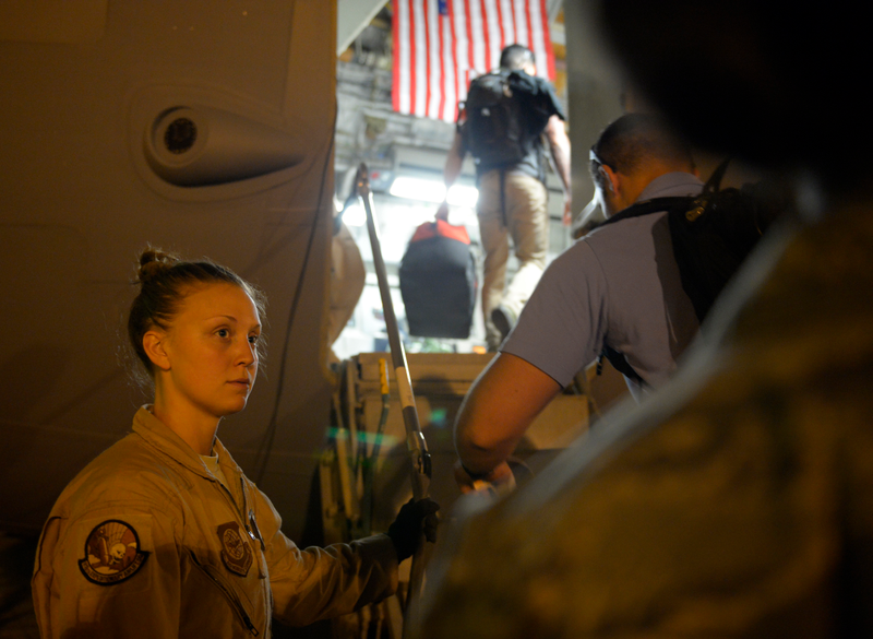 Illustration for article titled This All Female C-17 Crew Gets It Done During Exercise Eager Lion